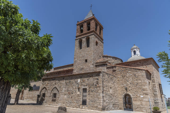 Badajoz - Mérida 087 - basílica y cripta de Santa Eulalia.jpg
